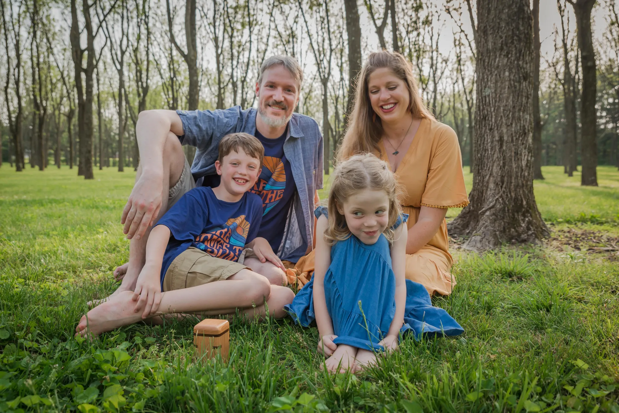 Family moment by Laura Christine Photography in Louisville, Kentucky