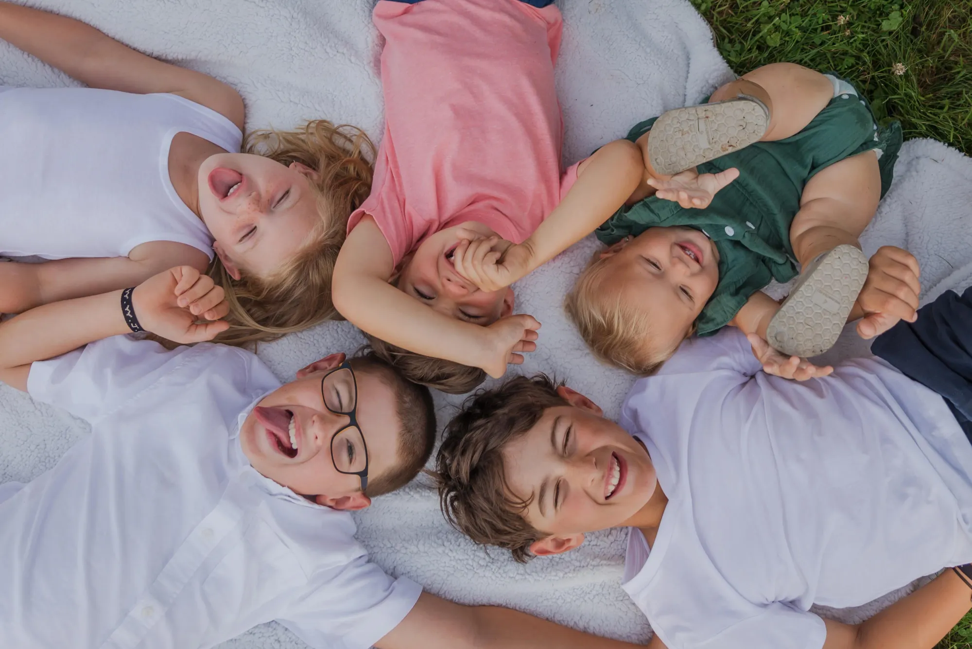 Family portrait by Laura Christine Photography in Louisville, Kentucky