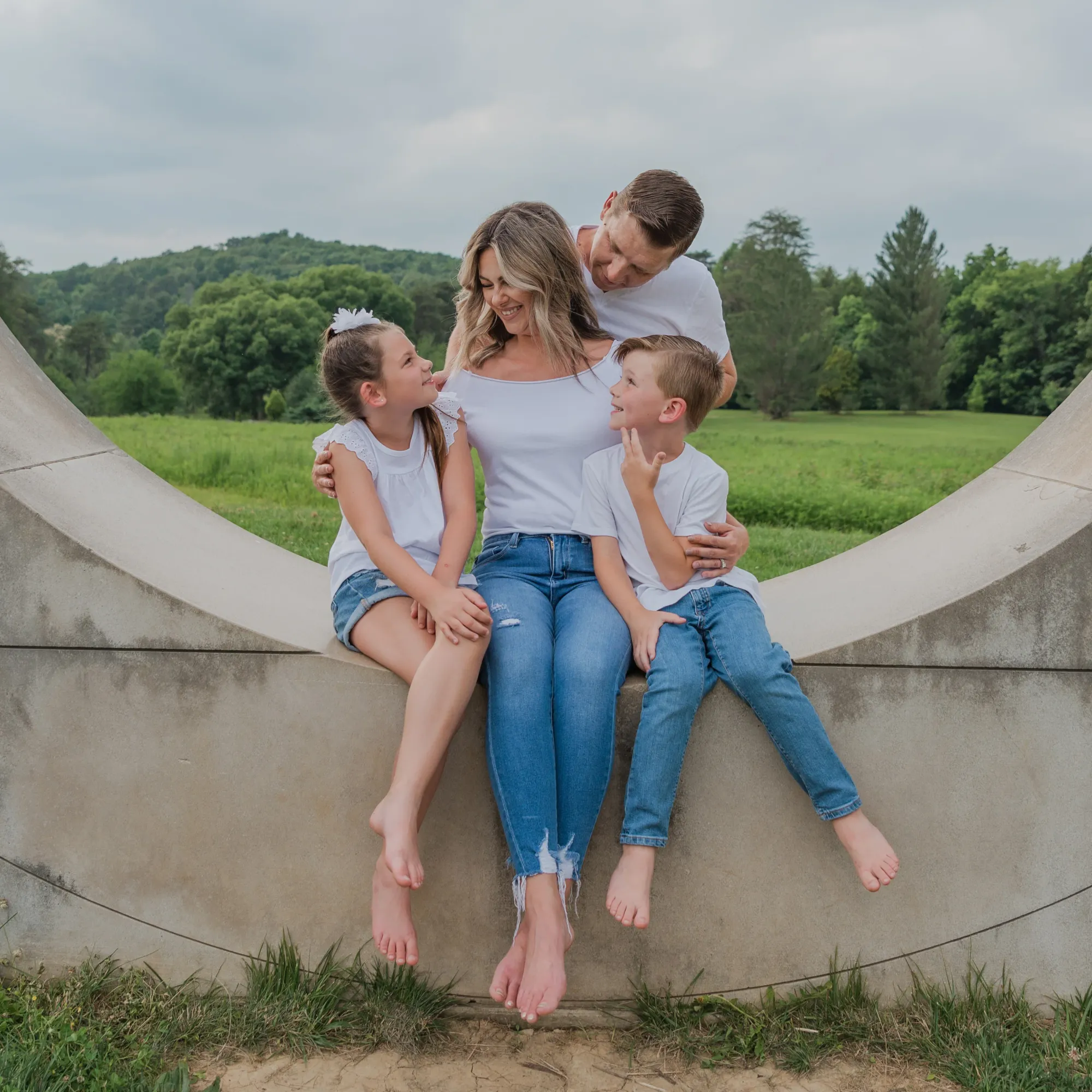 Family photography by Laura Christine Photography in Louisville, Kentucky