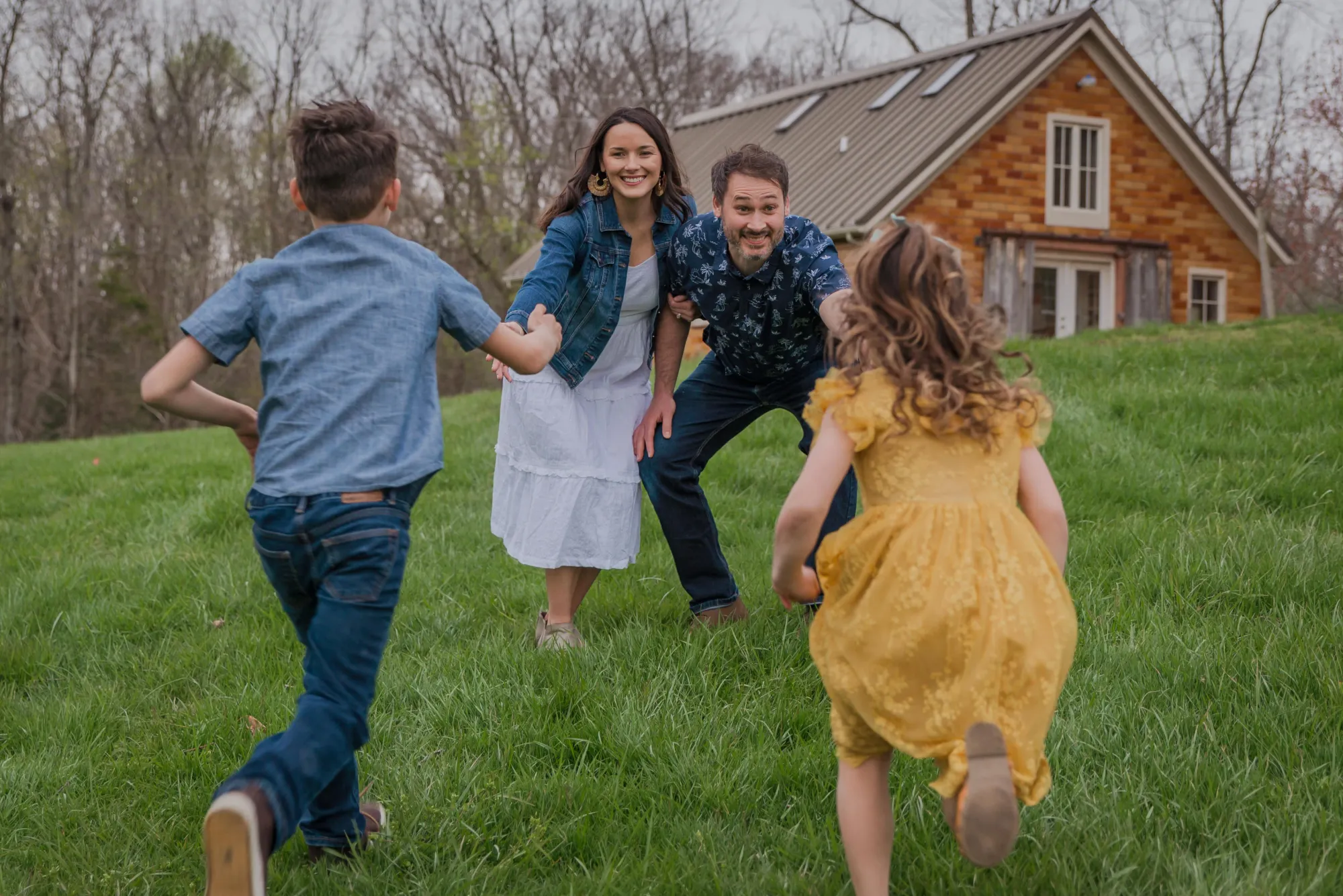 Family moment by Laura Christine Photography in Louisville, Kentucky