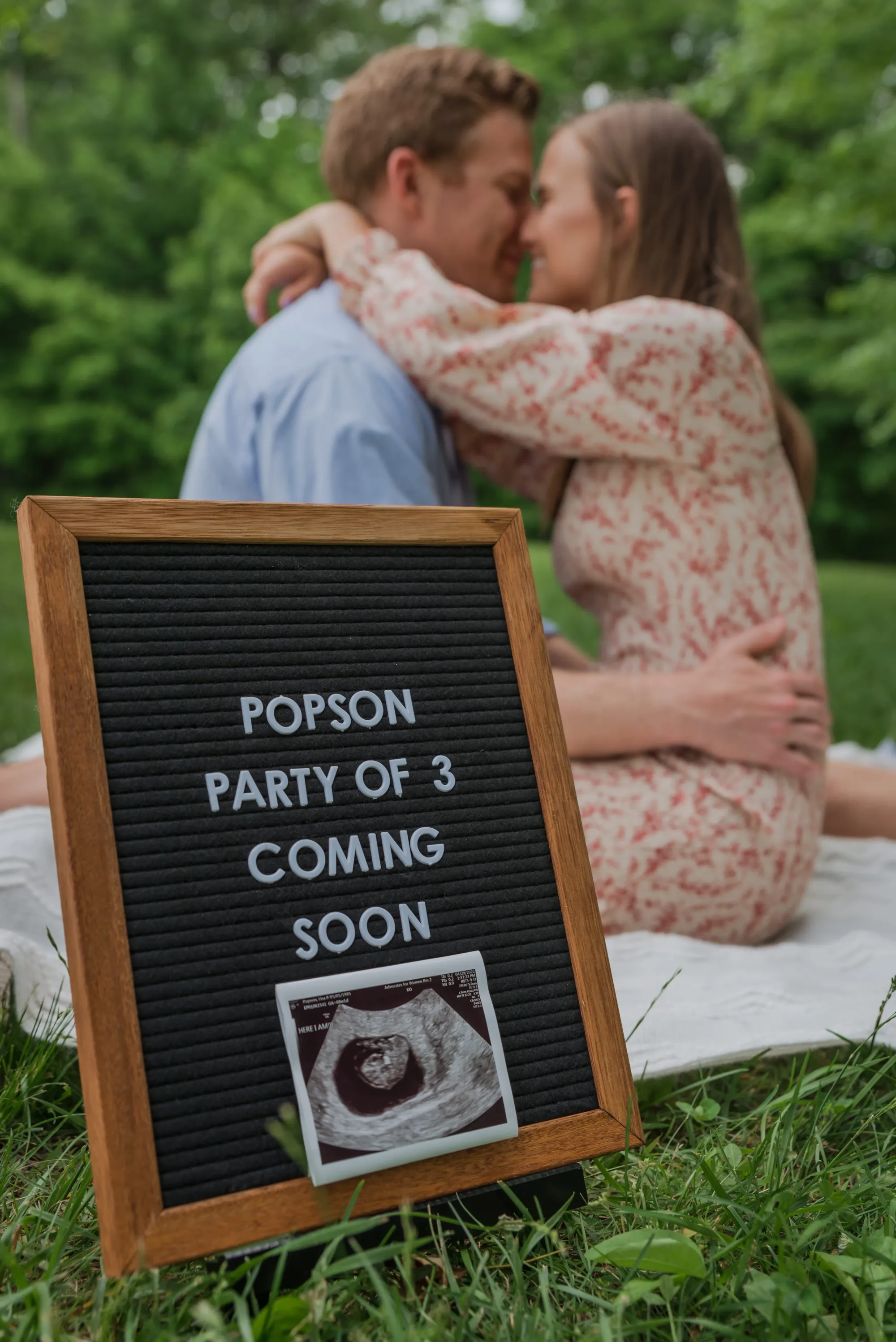 Family moment by Laura Christine Photography in Louisville, Kentucky
