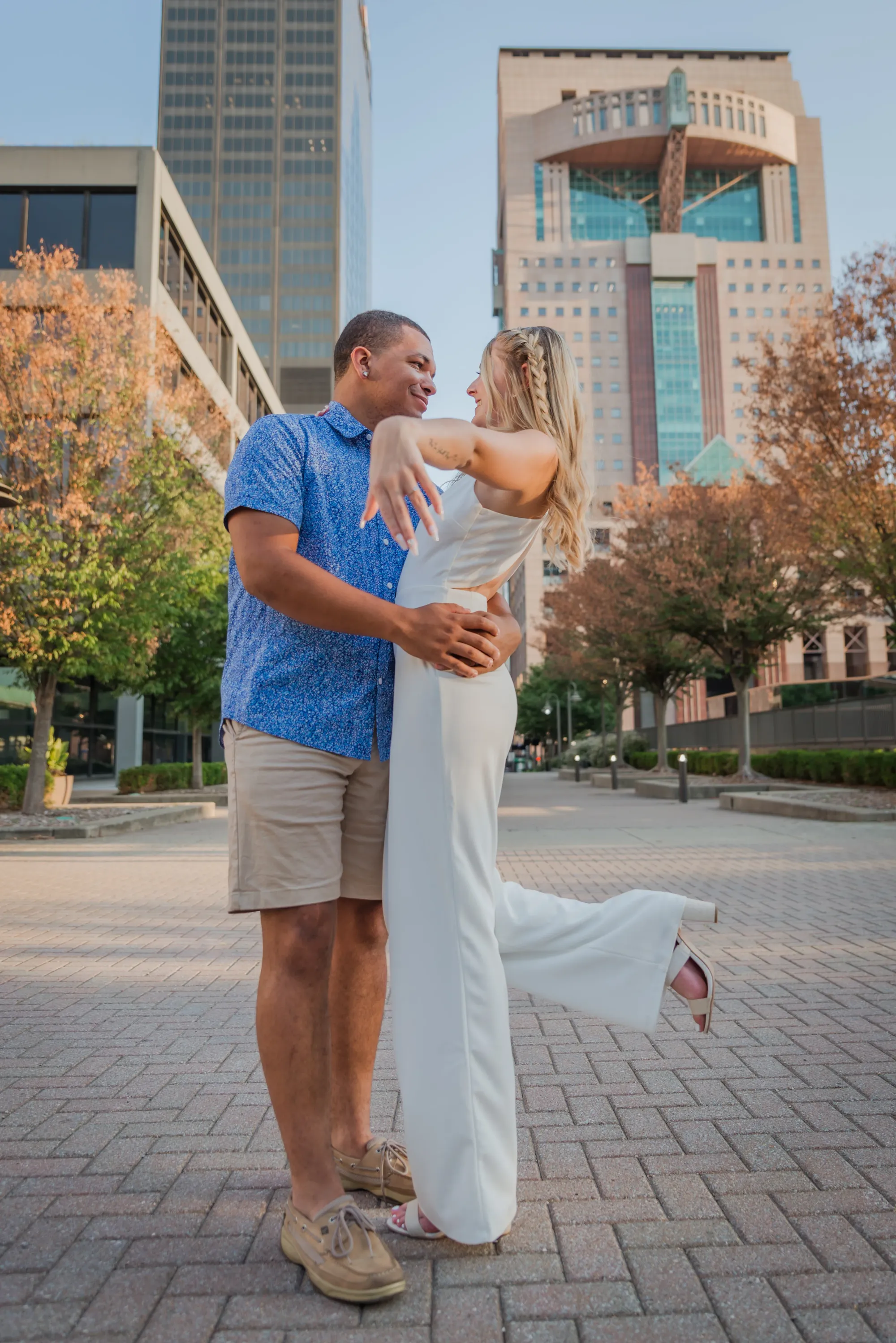 Couples portrait by Laura Christine Photography in Louisville, Kentucky