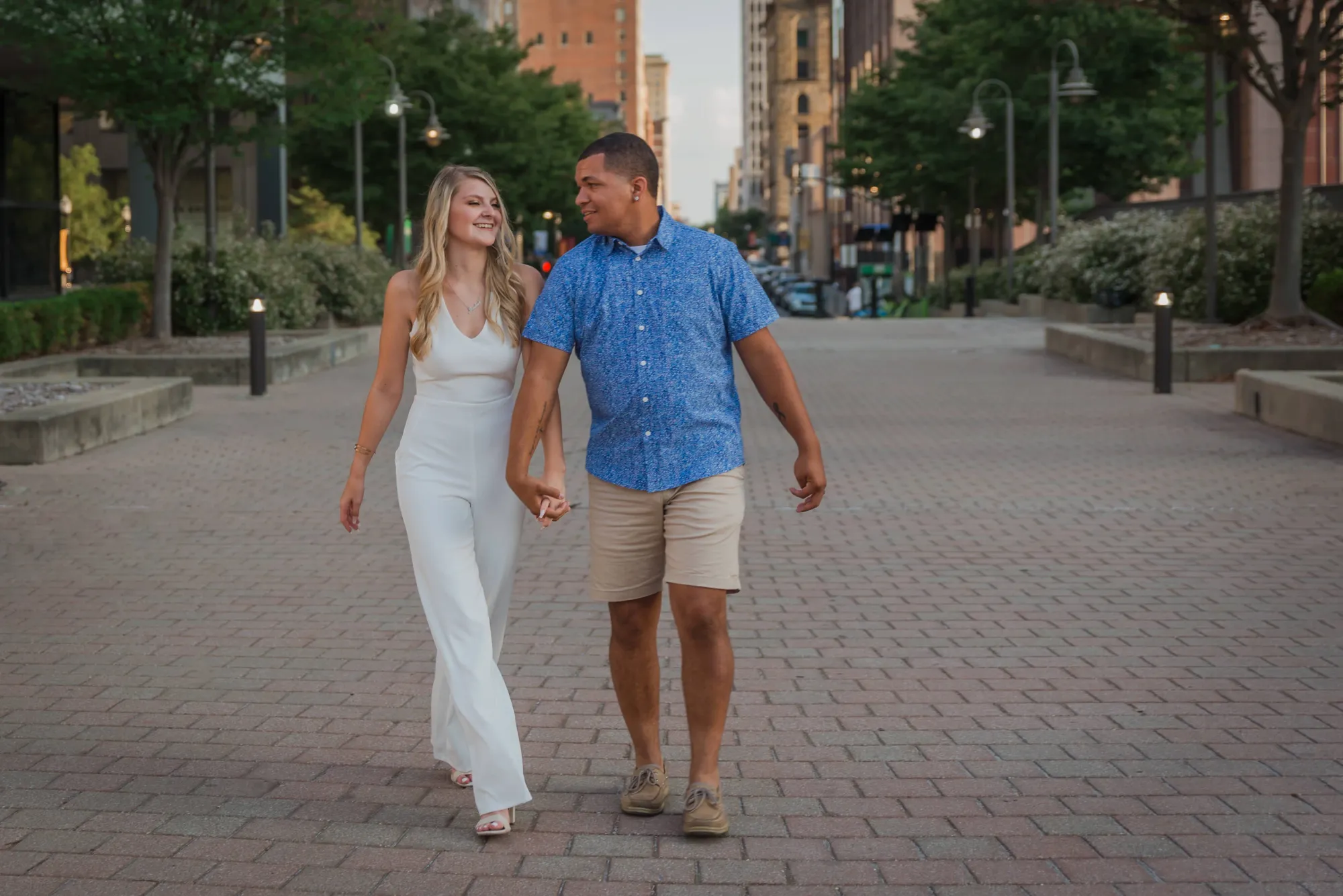 Engagement photography by Laura Christine Photography in Louisville, Kentucky