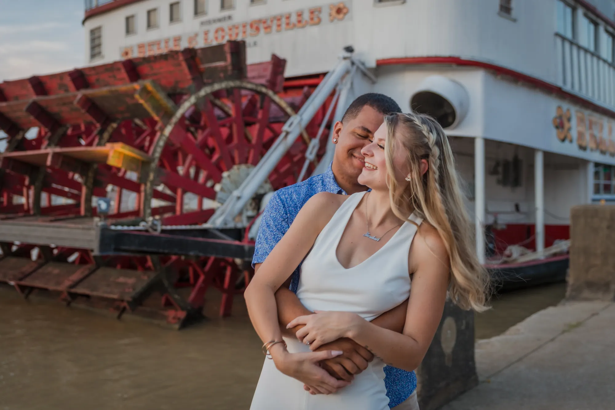 Engagement moment by Laura Christine Photography in Louisville, Kentucky