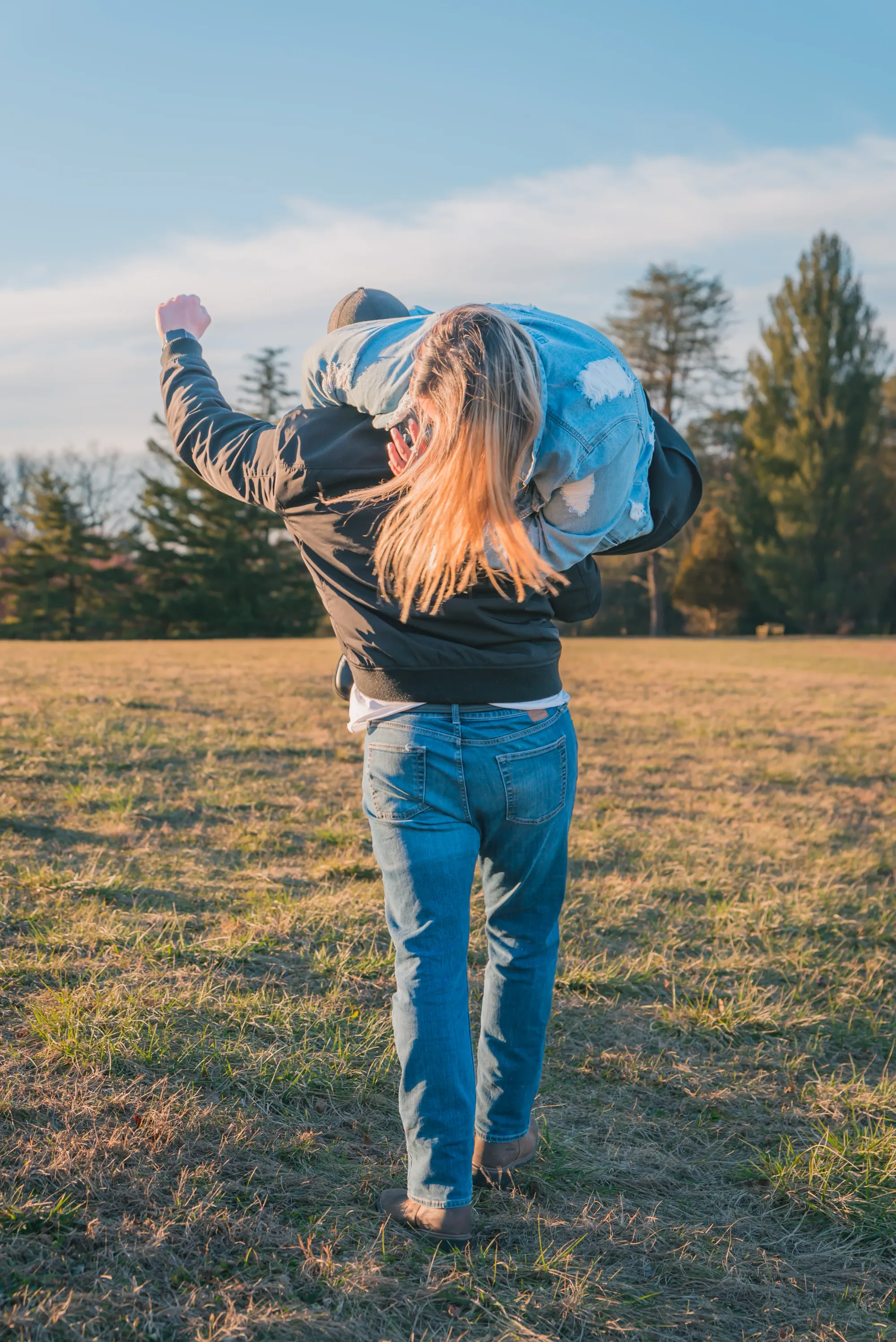 Engagement photography by Laura Christine Photography in Louisville, Kentucky