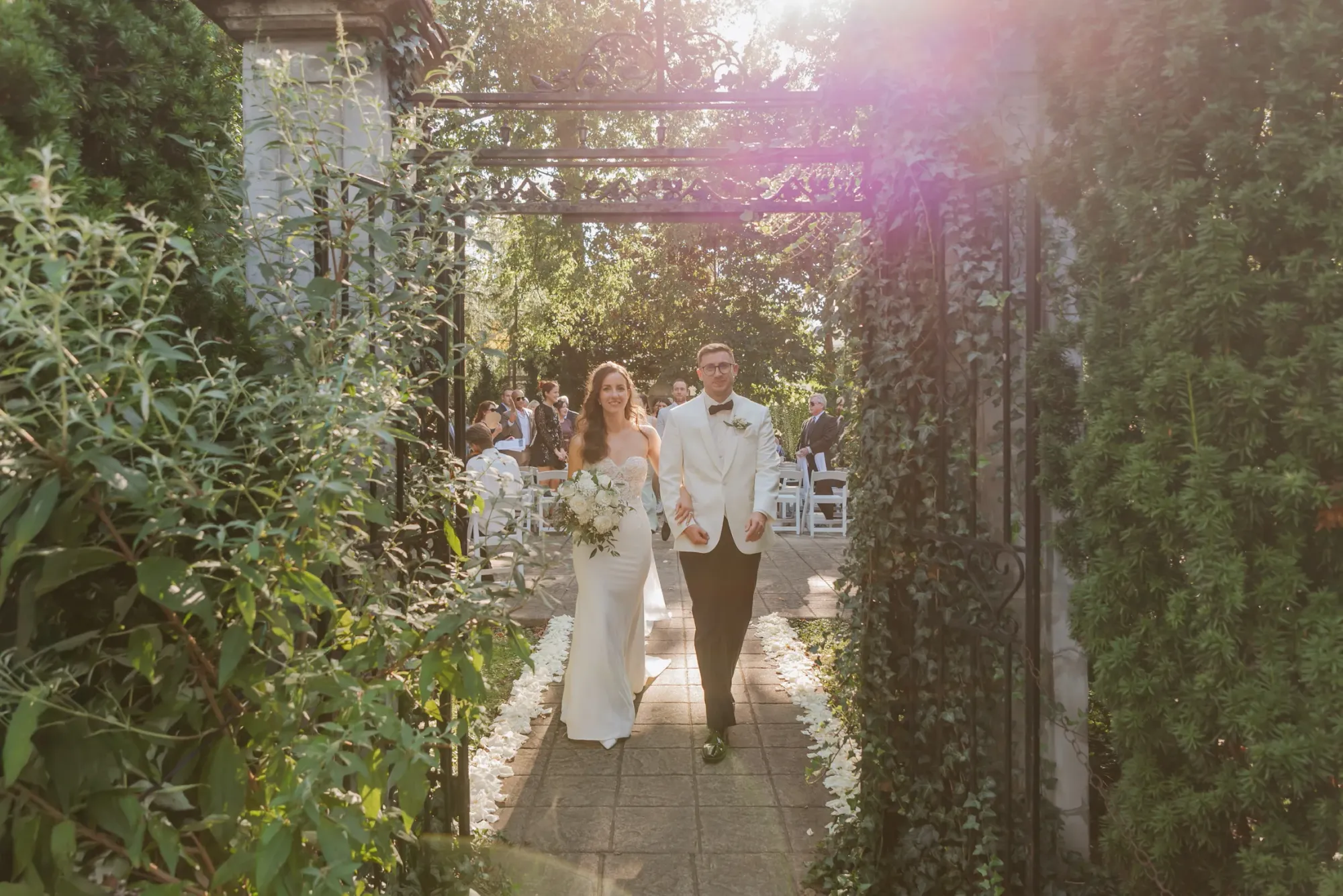 Wedding moment by Laura Christine Photography in Louisville, Kentucky