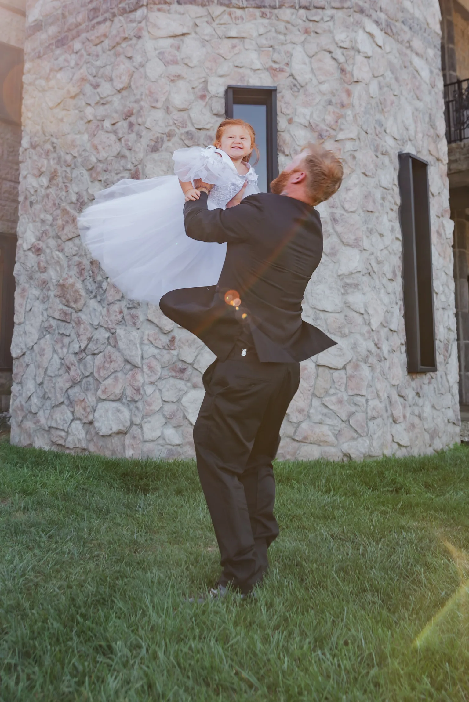 Wedding ceremony by Laura Christine Photography in Louisville, Kentucky