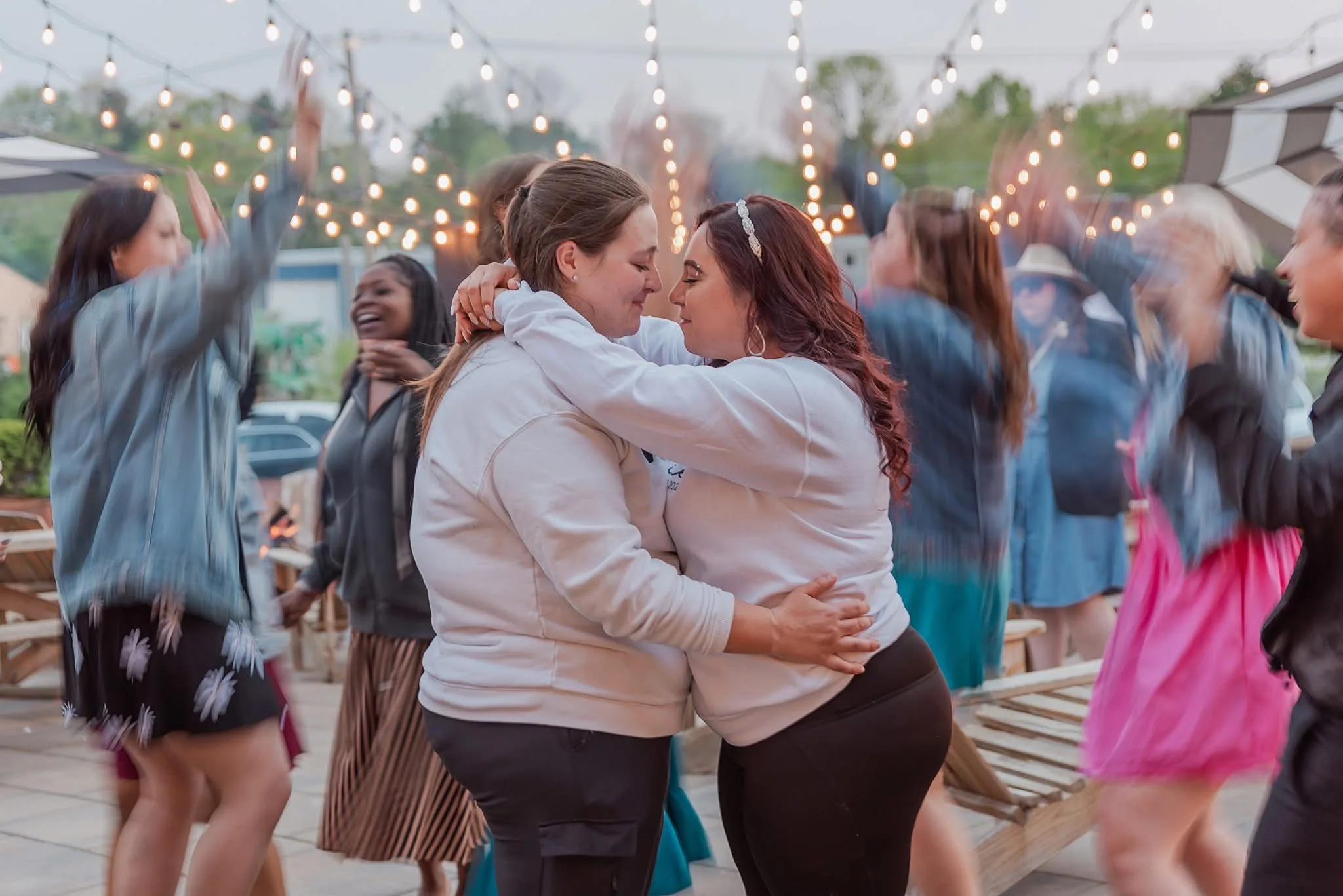 Wedding moment by Laura Christine Photography in Louisville, Kentucky