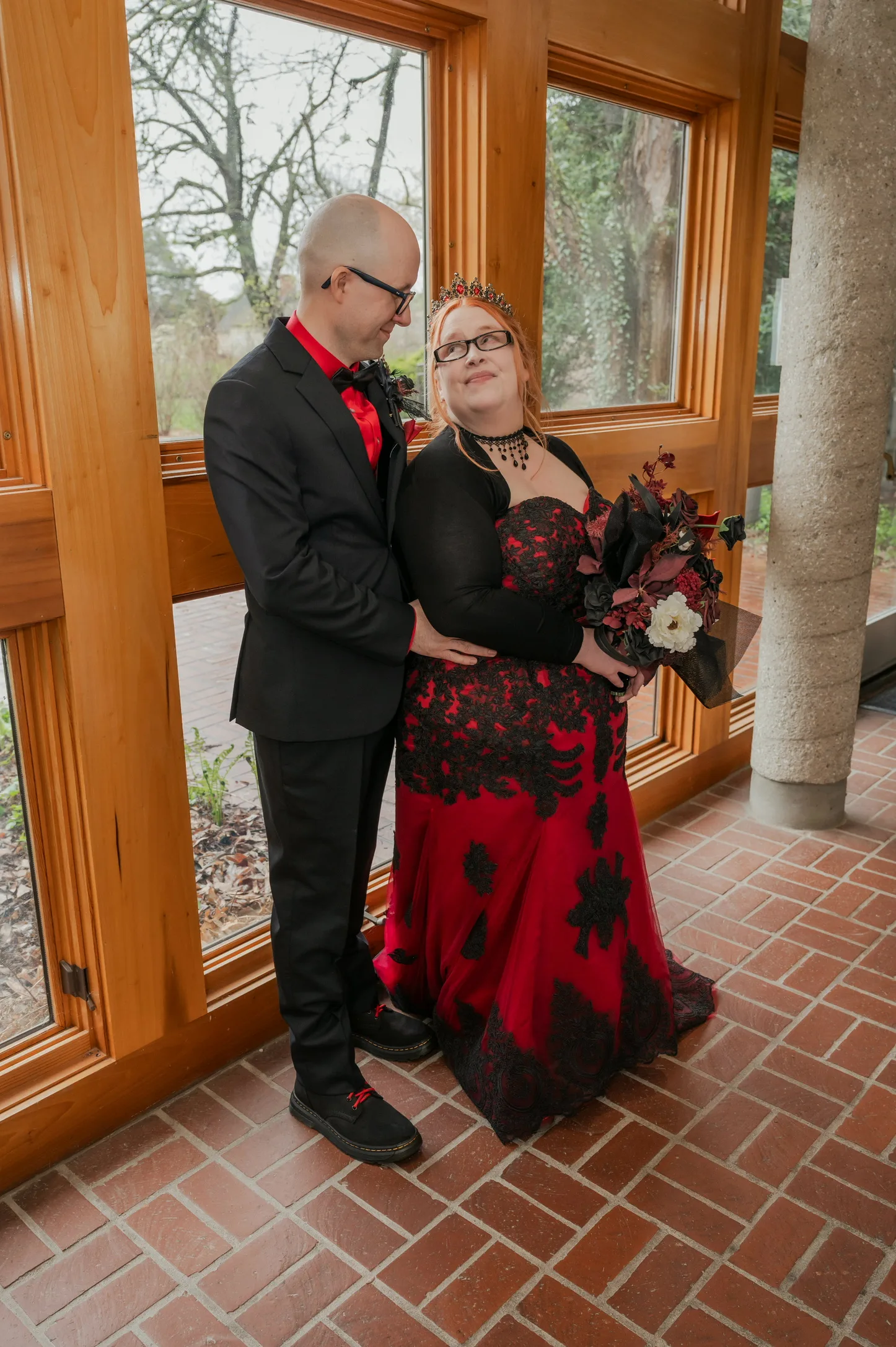 Wedding moment by Laura Christine Photography in Louisville, Kentucky