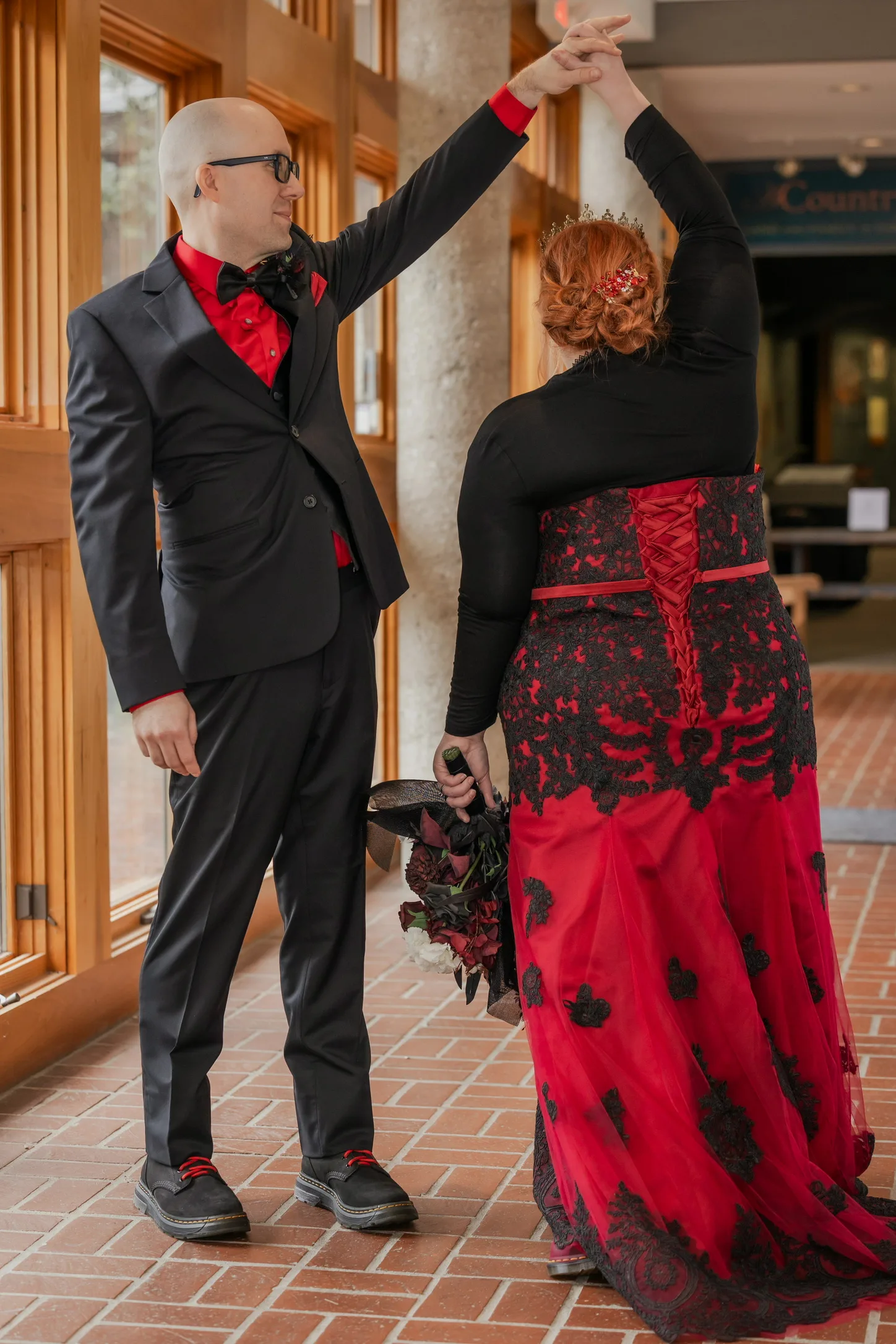 Wedding ceremony by Laura Christine Photography in Louisville, Kentucky