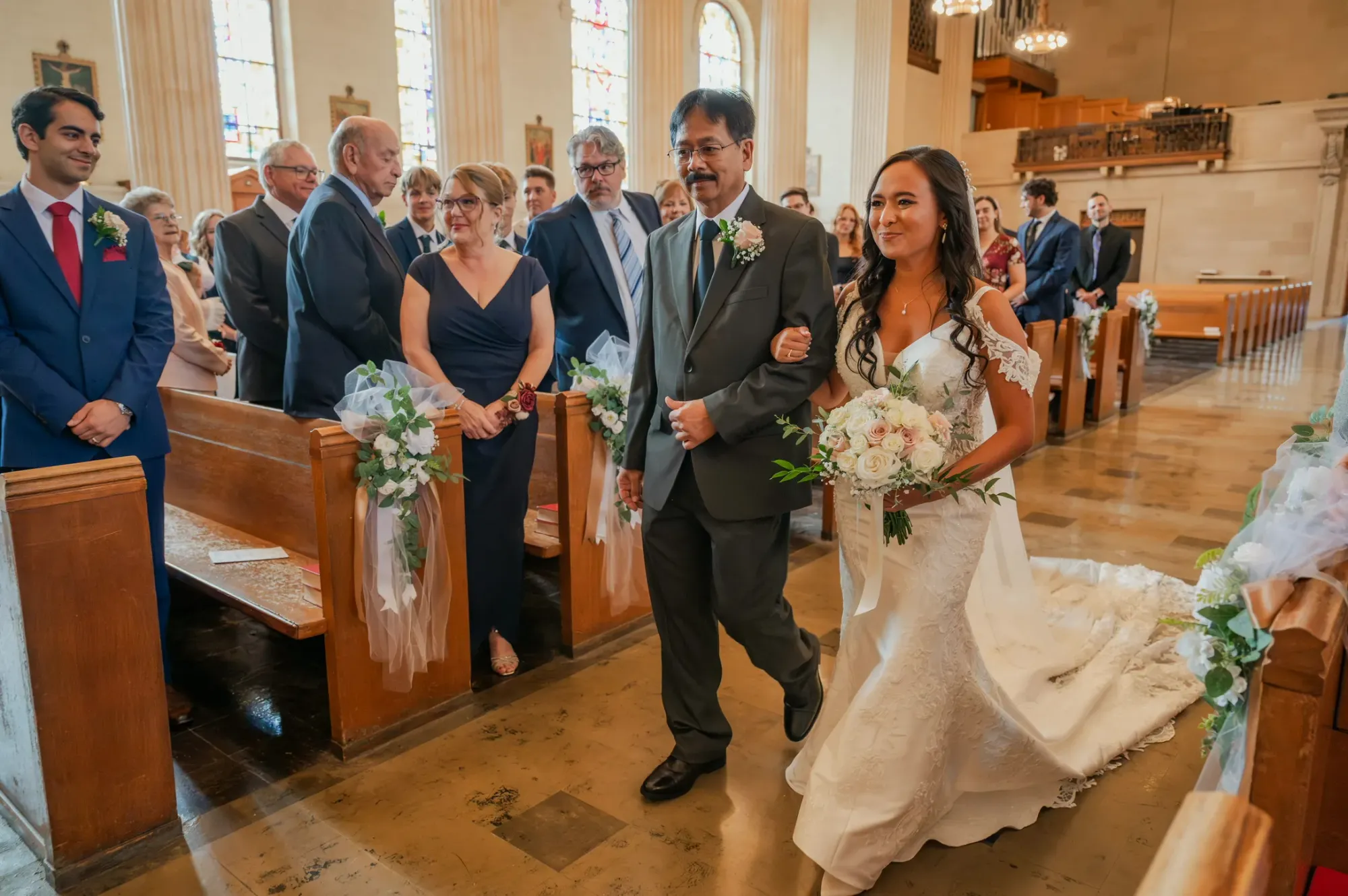 Wedding moment by Laura Christine Photography in Louisville, Kentucky