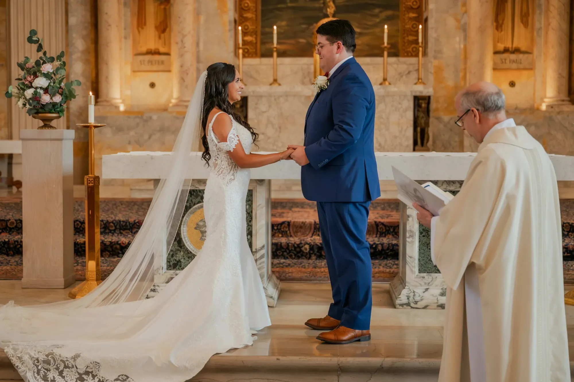 Wedding ceremony by Laura Christine Photography in Louisville, Kentucky