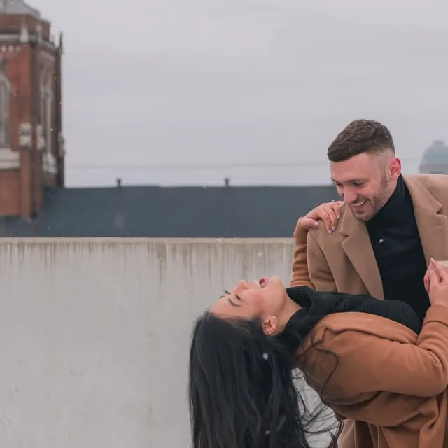I hope you're all having a dancing on parking garage rooftops kind of week! 🥰
.
.
.
.
#laurachristinephotography #kentuckyphotographer #engagementphotos #weddingphotographer…