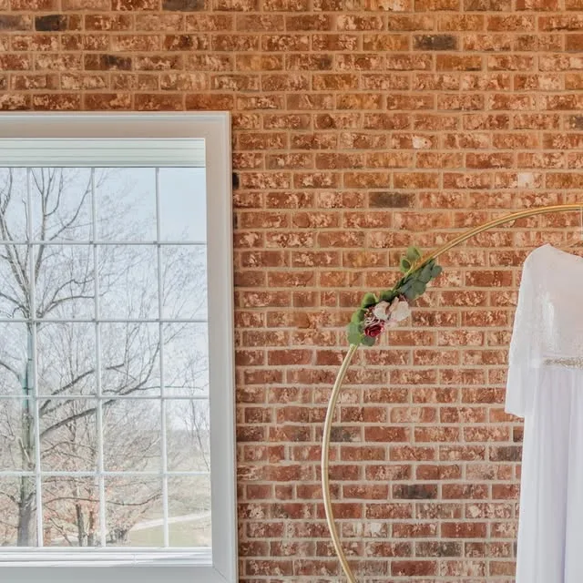 😍 Let's talk about wedding details! 😍

Weddings are full of tiny details that reflect your personality and love story. From the lace on your dress to the heirloom jewelry, these little touches…