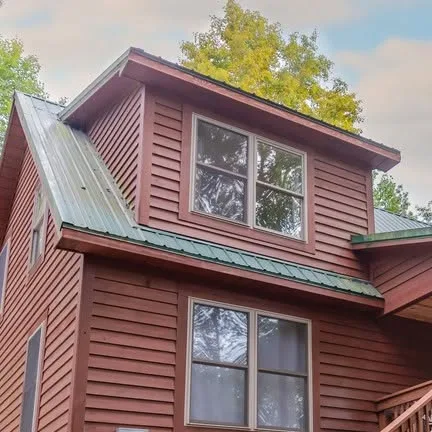 Here's a little something to kick everyone's spring fever into high gear: 

Last year I had the absolute pleasure of photographing this stunning VRBO known as The Shady Pine.

Only a quick two hour…