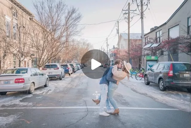 This cute little gif from Lukas and Payton’s engagement session deserved it’s own post 🥰 
.
.
.
.

#laurachristinephotography #kentuckyphotographer #engagementphotos #weddingphotographer…