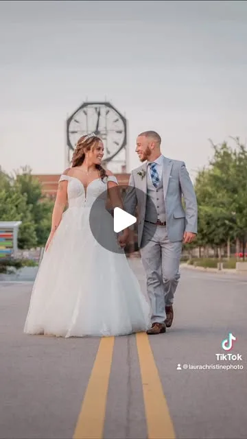 Time for another amazing wedding day sneak peek! Congratulations Mr. And Mrs. Paul! 🥰📸💍

@ash_paul15 ❤️ @julianpaulrealtor 

Venue: @therefineryevents
DJ: @djinfoered
Videographer:…