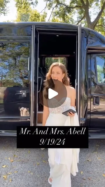 Here’s a behind the scenes look at Matthew and Arianna’s wedding day! Can’t wait to edit these photos, sneak peek coming soon! 🥰👏🏼