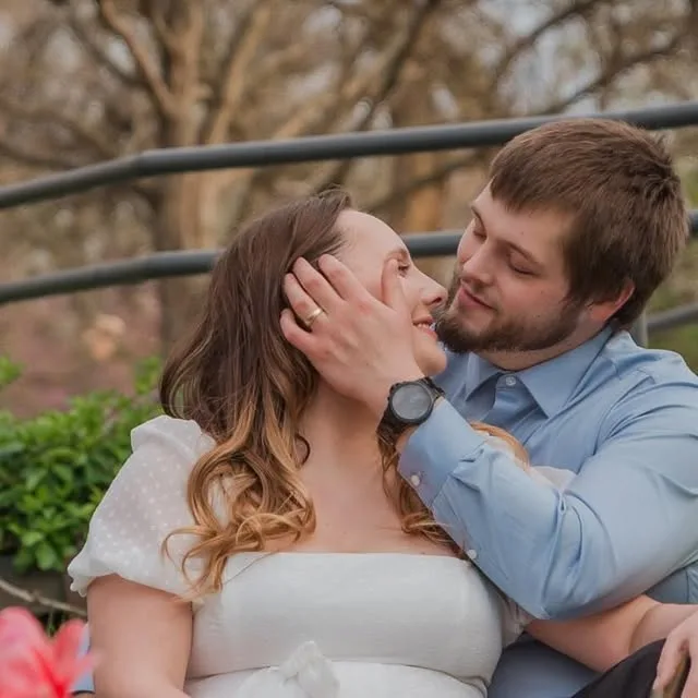 Laura Christine Photography will be capturing two weddings today!! We can’t wait to celebrate with Kira and Jacob, as well as Nathan and Phoenix! 🥰👏🏼
