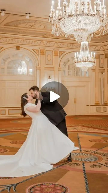 Take me back to the Crystal Ballroom at The Brown Hotel 😍

Venue: @brownhotel 
.
.
.
.
#louisvilleweddingphotographer #kentuckyweddingphotographer #theknot #greenweddingshoes…