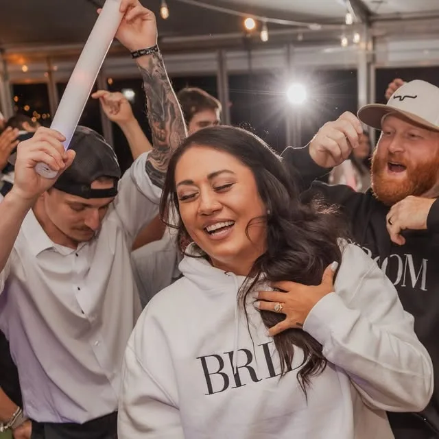 You’ve said “I do,” you’ve eaten the cake… now it’s time to DANCE.

TIP: If you want EPIC dance floor shots — bring the energy and stay close to your people! Your photographer is there to capture the…