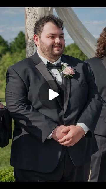 Kat and Alex's wedding was literal PERFECTION! Between the amazing weather, easy going family and friends, and the dream team of vendors I got to work with, it couldn't have been a better day! I'm so…
