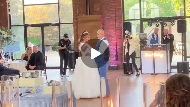 Warning: major tearjerker moments ahead! 🥹💃🕺 We were behind the scenes capturing the sweetest parent dances on this wedding day—cue all the happy tears, proud smiles, and tight hugs. These are the…