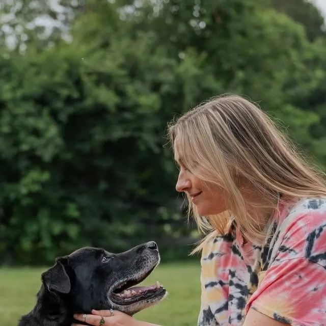 I shot the sweetest pet session a few weeks ago! Check out Silas being the best boy! He sure does love his momma, too 🥰
.
.
.
.
#petphotosession #dogsofinstagram #minisession…