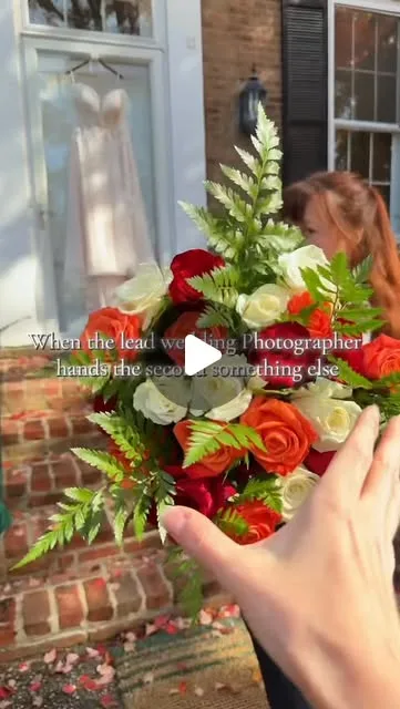 Behind the scenes as a second shooter at a wedding day 💐 📸 

2nd shooter: @laurachristinephoto 

#weddingphotographer
#kentuckyphotographer #weddingdaybts #photographerlife #weddingcontent". 