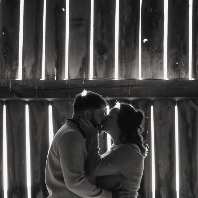 Everyone stop what you're doing and look how cute Nick and Katie are!! I love what we captured during their engagement session, and I can't wait for the wedding day! 🥰
.
.
.
.
 #engagedlouisville…
